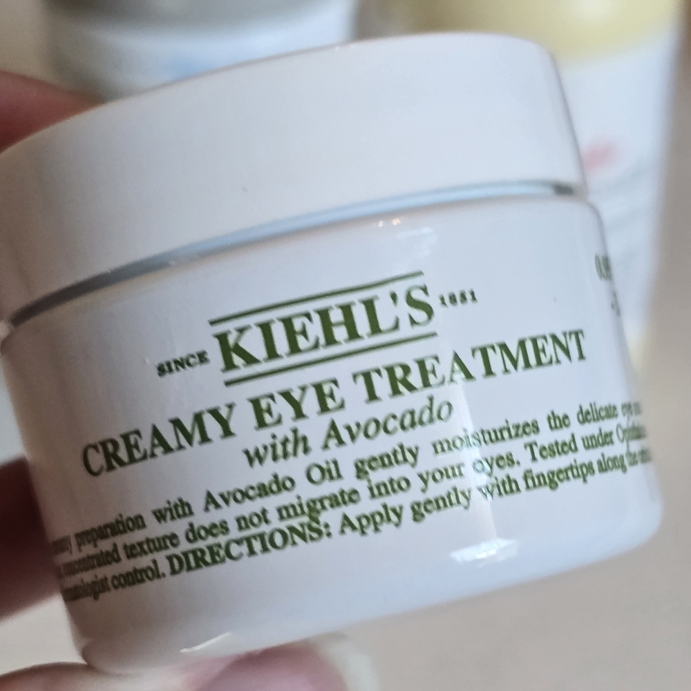 Avocado Bliss Eye Cream - Hydrating Under Eye Treatment (0.95oz)